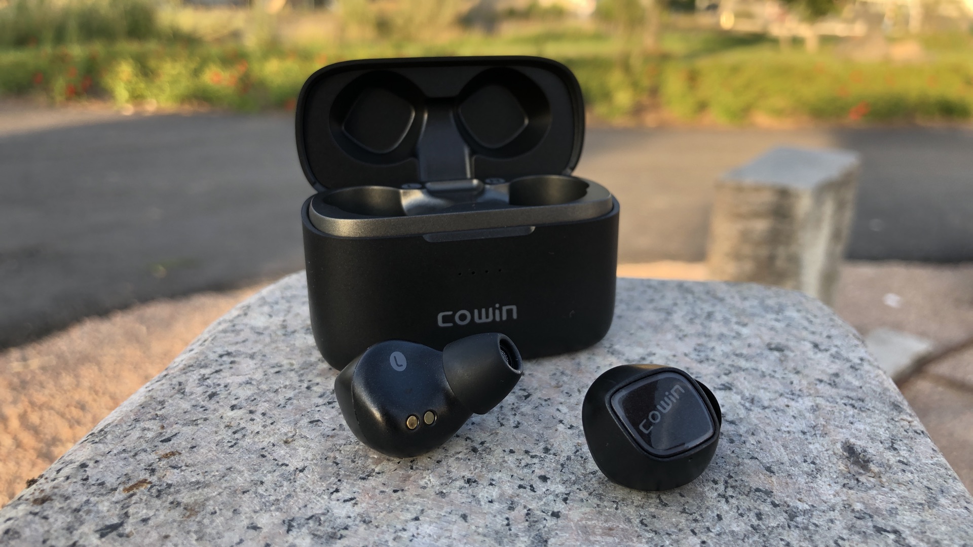 Cowin KY02 review: mid-centric sound, awkward controls